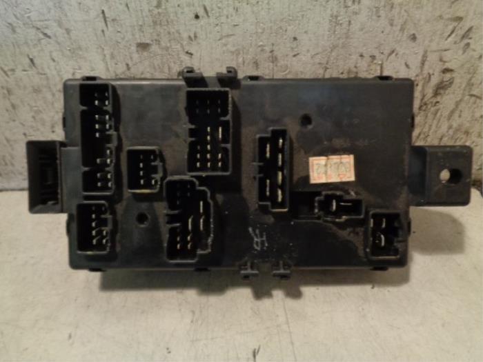 Fuse box Daihatsu YRV 1.3 16V DVVT - 8260097405