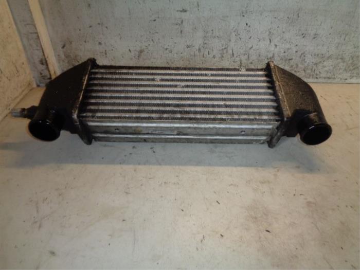 Usagé Intercooler Ford Transit Connect 1.8 Tddi Prix € 15,00 Règlement à la marge proposé par Hans Auto Onderdelen