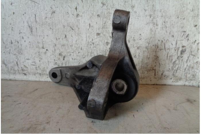 Used Engine mount Ford Focus 2 Wagon 1.6 TDCi 16V 110 Price € 15,00 Margin scheme offered by Hans Auto Onderdelen