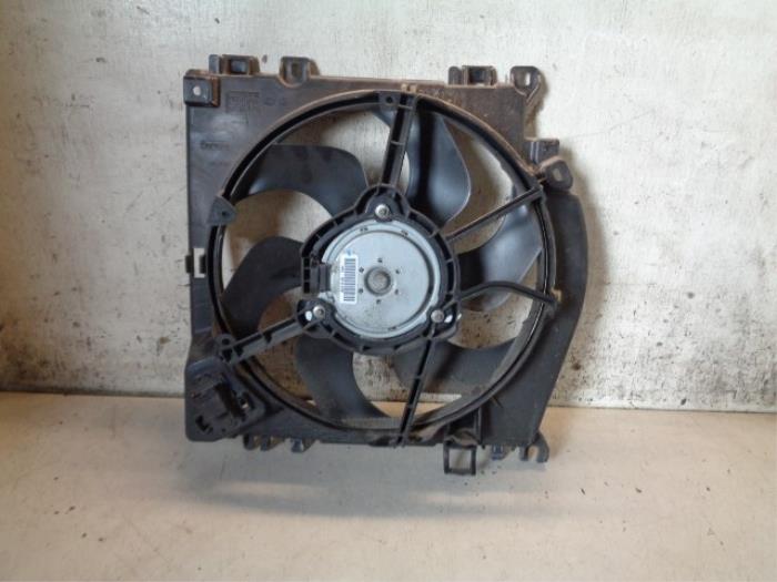 Ventilateur radiateur d'un Renault Modus/Grand Modus (JP) 1.2 16V TCe 2012