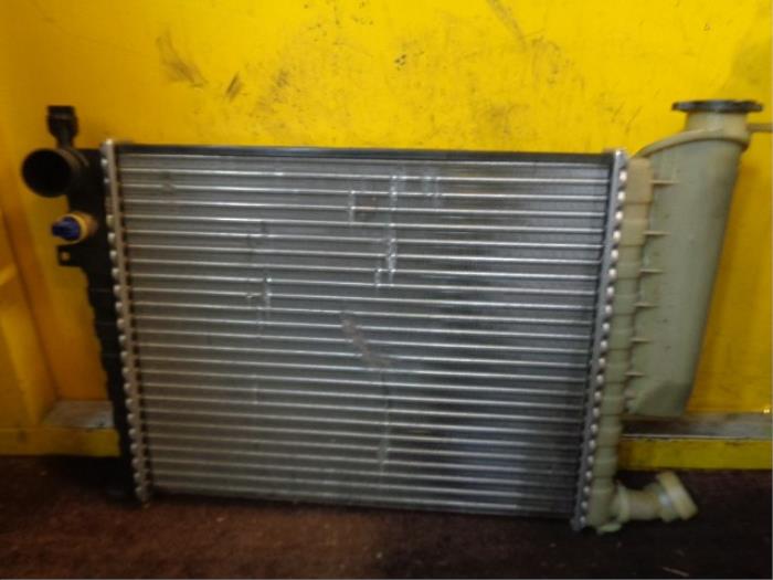 Gebrauchte Kühler Peugeot 306 (7A/C/S) 1.4 XN,XR,XA,XRA Preis € 25,00 Margenregelung angeboten von Hans Auto Onderdelen