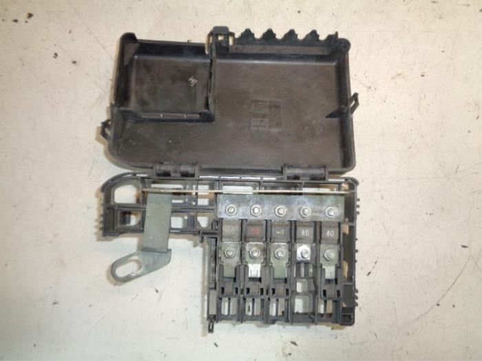 Fuse box Opel Corsa D 1.7 CDTi 16V Ecotec - 17184331