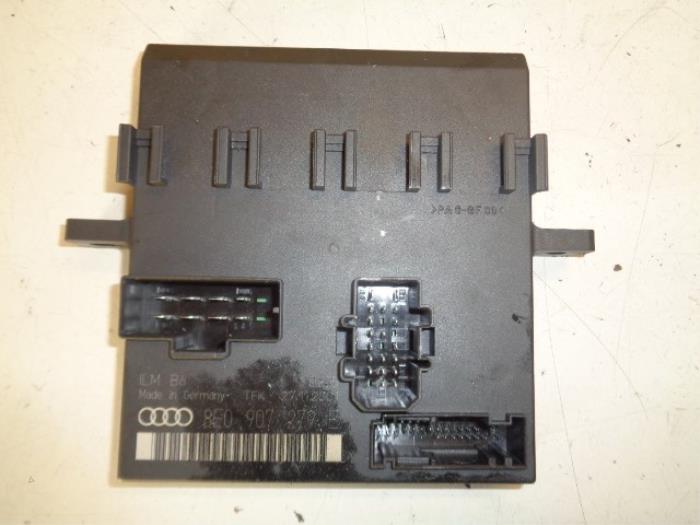 Used Body control computer Audi A4 Avant (B6) 2.0 20V Price € 27,00 Margin scheme offered by Hans Auto Onderdelen