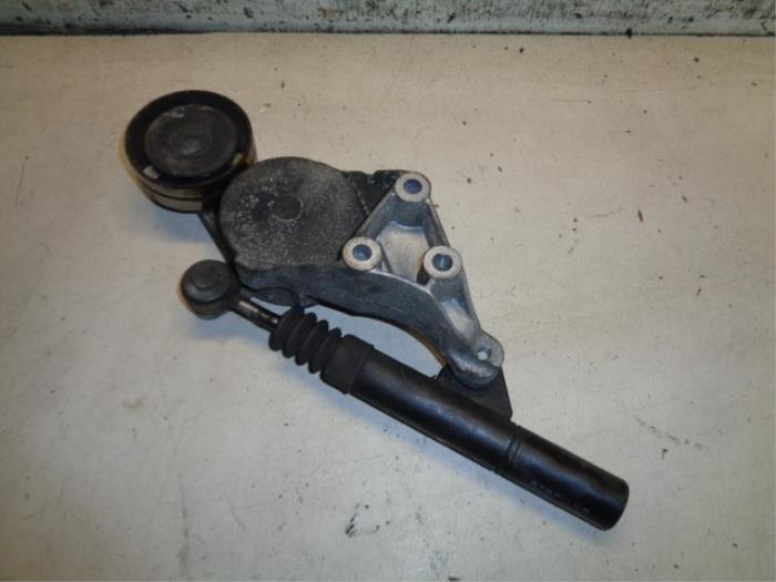 Usados Rodillo tensor correa múltiple Volkswagen Golf IV (1J1) 1.9 TDI Precio € 15,00 Norma de margen ofrecido por Hans Auto Onderdelen