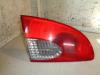 Taillight, left from a Toyota Avensis (T22), 1997 / 2003 2.0 TD, Combi/o, Diesel, 1.975cc, 66kW (90pk), FWD, 2CTE, 1997-09 / 2000-10, CT220L 1998