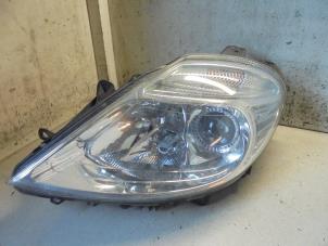 Used Headlight, left Citroen C8 (EA/EB) 2.0 16V Price € 50,00 Margin scheme offered by Hans Auto Onderdelen