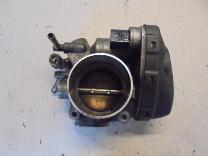 Usagé Boitier papillon Audi A3 (8L1) 1.6 Prix € 40,00 Règlement à la marge proposé par Hans Auto Onderdelen