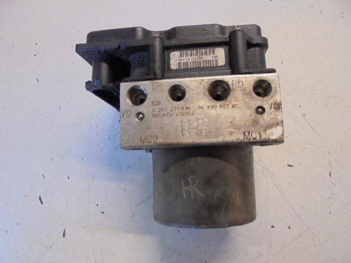 Begagnade ABS-pump Peugeot 307 SW (3H) 1.6 HDi 16V Pris € 40,00 Marginaltabell erbjuds av Hans Auto Onderdelen