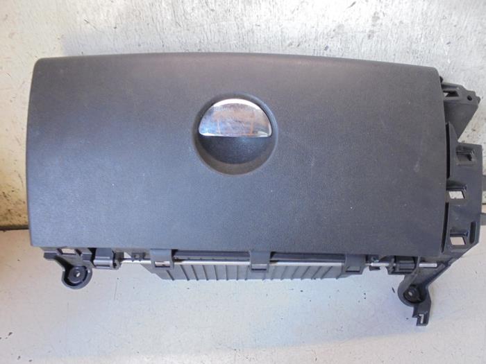 Begagnade Handskfack Mini Countryman (R60) 1.6 16V Cooper S ALL4 Pris € 45,00 Marginaltabell erbjuds av Hans Auto Onderdelen