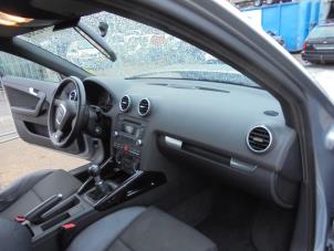 Used Airbag set Audi A3 Sportback (8PA) 2.0 TDI 16V Price € 350,00 Margin scheme offered by Hans Auto Onderdelen