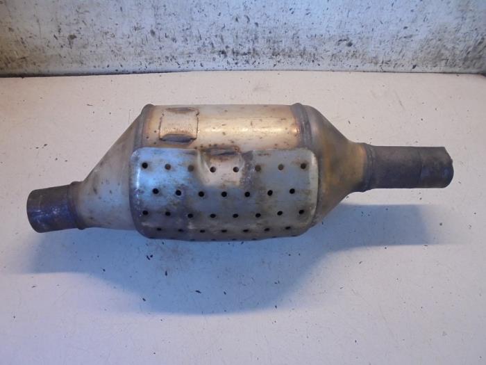 Used Particulate filter Audi A3 (8P1) 1.9 TDI Price € 150,00 Margin scheme offered by Hans Auto Onderdelen