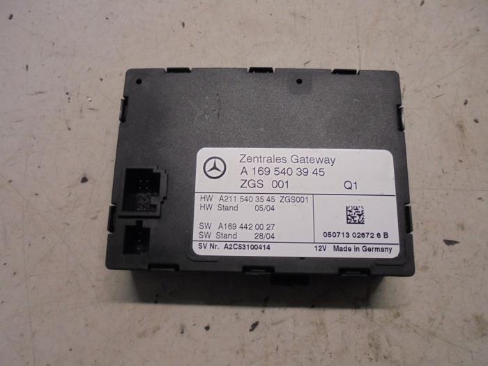 Używane Modul gateway Mercedes A (W169) 1.5 A-150 5-Drs. Cena € 35,00 Procedura marży oferowane przez Hans Auto Onderdelen