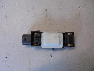 Used Airbag sensor Mitsubishi Colt (Z2/Z3) 1.3 16V Price € 20,00 Margin scheme offered by Hans Auto Onderdelen