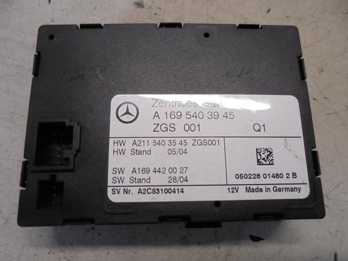 Używane Modul gateway Mercedes A (W169) 2.0 A-180 CDI 16V 3-Drs. Cena € 35,00 Procedura marży oferowane przez Hans Auto Onderdelen