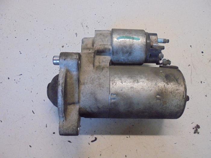 Starter from a Peugeot 207/207+ (WA/WC/WM) 1.4 16V 2007
