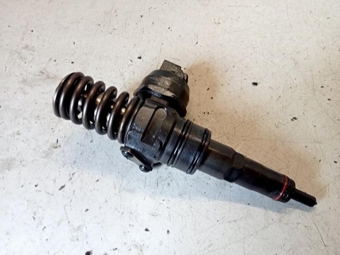 Gebrauchte Einspritzdüse (Diesel) Volkswagen Touareg (7LA/7L6) 5.0 TDI V10 Preis € 75,00 Margenregelung angeboten von Hans Auto Onderdelen