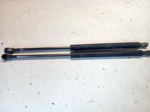 Used Set of gas struts for boot Volvo V50 (MW) 2.0 D 16V Price € 15,00 Margin scheme offered by Hans Auto Onderdelen