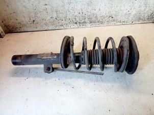 Used Front shock absorber rod, right Peugeot 206 (2A/C/H/J/S) 1.6 16V Price € 35,00 Margin scheme offered by Hans Auto Onderdelen