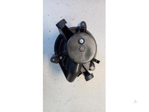 Used Heating and ventilation fan motor Fiat Idea (350AX) 1.4 16V Price € 25,00 Margin scheme offered by Hans Auto Onderdelen