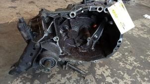 Used Gearbox Renault Kangoo (KC) 1.2 Price € 125,00 Margin scheme offered by Hans Auto Onderdelen