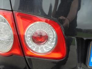 Used Taillight, left Volkswagen Jetta III (1K2) 2.0 TDI 16V 140 Price € 20,00 Margin scheme offered by Hans Auto Onderdelen