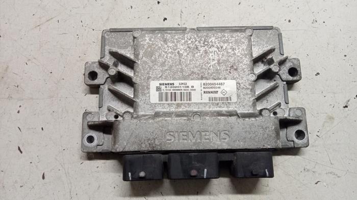 Used Engine management computer Renault Clio II (BB/CB) 1.2 16V Price € 50,00 Margin scheme offered by Hans Auto Onderdelen