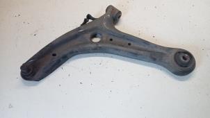 Used Front wishbone, left Mazda 2 (DE) 1.3 16V S-VT Price € 25,00 Margin scheme offered by Hans Auto Onderdelen