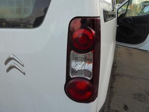 Used Taillight, right Citroen Berlingo 1.6 Hdi 90 Phase 2 Price € 50,00 Margin scheme offered by Hans Auto Onderdelen
