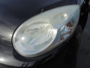Used Headlight, left Citroen C1 1.0 12V Price € 50,00 Margin scheme offered by Hans Auto Onderdelen