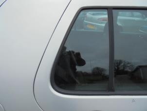 Gebrauchte Dreieckfenster rechts hinten Volkswagen Golf IV (1J1) 1.6 Preis € 30,00 Margenregelung angeboten von Hans Auto Onderdelen