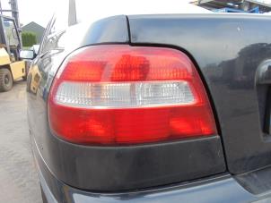 Gebrauchte Rücklicht links Volvo S40 (VS) 1.8 16V Preis € 25,00 Margenregelung angeboten von Hans Auto Onderdelen