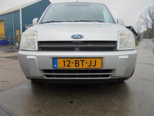 Used Front bumper Ford Transit Connect 1.8 Tddi Price € 50,00 Margin scheme offered by Hans Auto Onderdelen