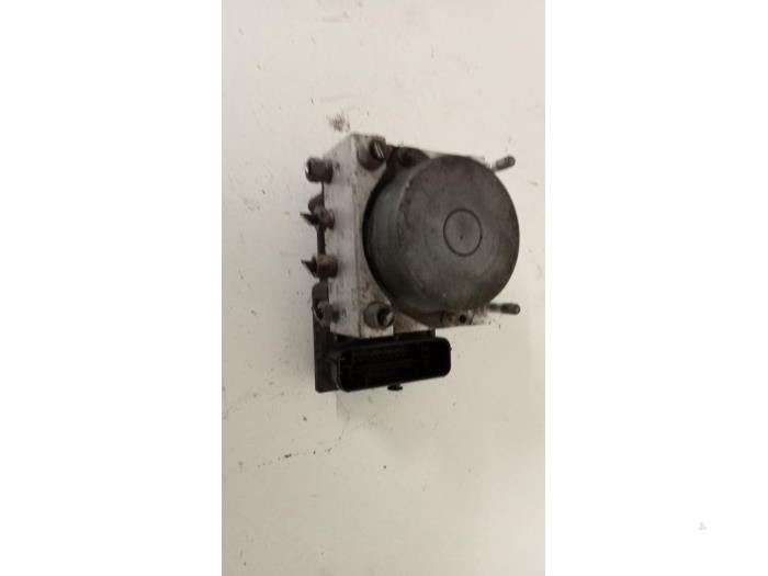 Usagé Pompe ABS Fiat Grande Punto (199) 1.2 Prix € 40,00 Règlement à la marge proposé par Hans Auto Onderdelen