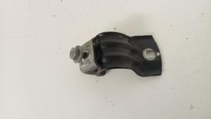 Used Tailgate hinge BMW Mini One/Cooper (R50) 1.6 16V One Price € 25,00 Margin scheme offered by Hans Auto Onderdelen