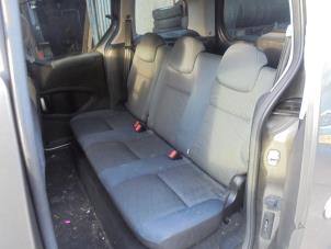 Used Rear bench seat Peugeot Partner Tepee (7A/B/C/D/E/F/G/J/P/S) 1.6 HDI 75 16V Phase 1 Price € 100,00 Margin scheme offered by Hans Auto Onderdelen
