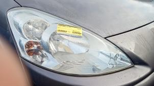 Used Headlight, right Peugeot Partner Tepee (7A/B/C/D/E/F/G/J/P/S) 1.6 HDI 75 16V Phase 1 Price € 75,00 Margin scheme offered by Hans Auto Onderdelen