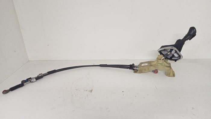 Gearbox shift cable from a Alfa Romeo 147 (937) 2.0 Twin Spark 16V 2007