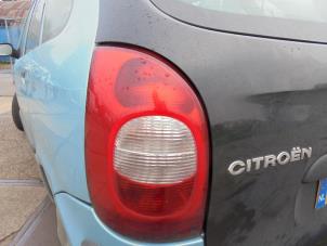 Usagé Feu arrière secondaire gauche Citroen Xsara Picasso (CH) 1.6 Prix € 25,00 Règlement à la marge proposé par Hans Auto Onderdelen