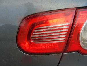 Used Taillight, right Volkswagen Eos (1F7/F8) 1.6 FSI 16V Price € 20,00 Margin scheme offered by Hans Auto Onderdelen