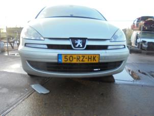 Used Front bumper Peugeot 807 2.0 16V Price € 125,00 Margin scheme offered by Hans Auto Onderdelen