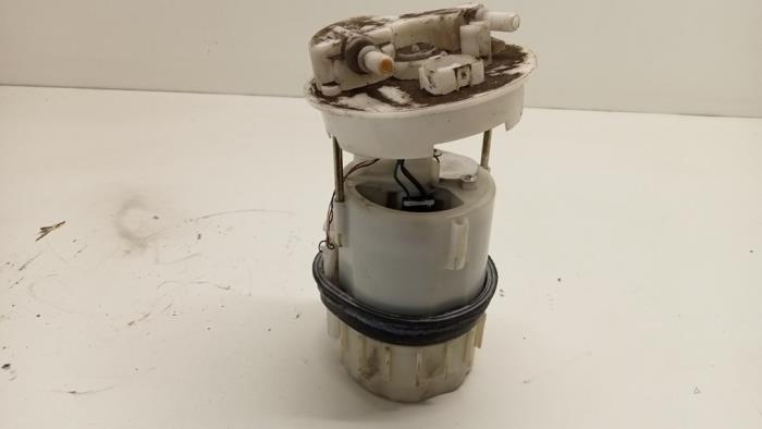 Electric fuel pump from a Mitsubishi Space Star (DG) 1.6 16V 2004