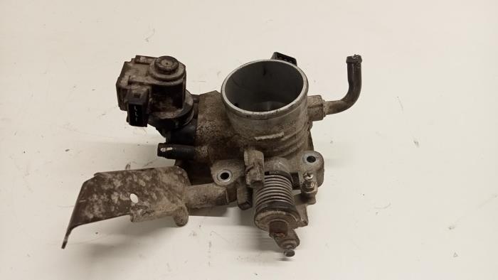 Gebrauchte Drosselklappengehäuse Kia Rio (DC22/24) 1.5 16V Preis € 20,00 Margenregelung angeboten von Hans Auto Onderdelen