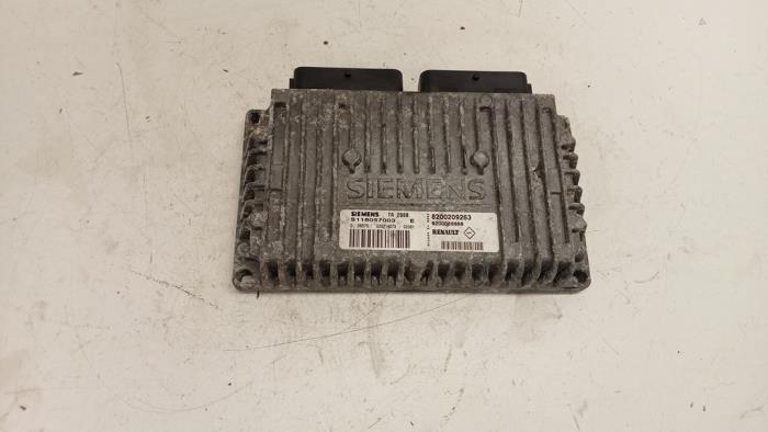 Used Automatic gearbox computer Renault Scénic I (JA) 1.6 16V Price € 75,00 Margin scheme offered by Hans Auto Onderdelen
