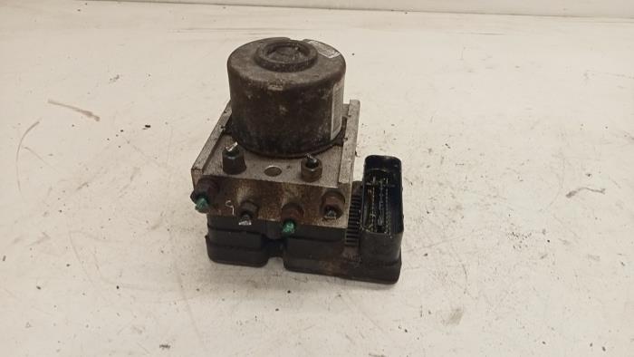 Begagnade ABS-pump Citroen C3 (FC/FL/FT) 1.1 Pris € 30,00 Marginaltabell erbjuds av Hans Auto Onderdelen