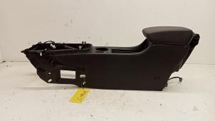 Begagnade Armstöd Opel Astra J Sports Tourer (PD8/PE8/PF8) 1.4 Turbo 16V Pris € 45,00 Marginaltabell erbjuds av Hans Auto Onderdelen