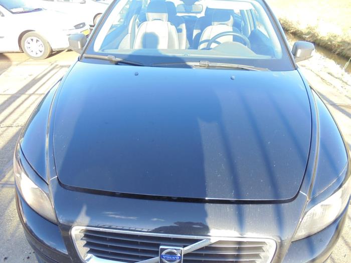 Używane Maska Volvo C30 (EK/MK) 1.6 D 16V Cena € 50,00 Procedura marży oferowane przez Hans Auto Onderdelen