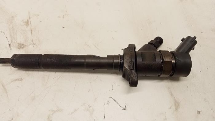 Używane Wtryskiwacz (Diesel) Volvo V50 (MW) 1.6 D 16V Cena € 60,00 Procedura marży oferowane przez Hans Auto Onderdelen