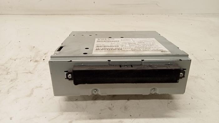 Gebrauchte CD Spieler Volvo V50 (MW) 1.6 D 16V Preis € 35,00 Margenregelung angeboten von Hans Auto Onderdelen
