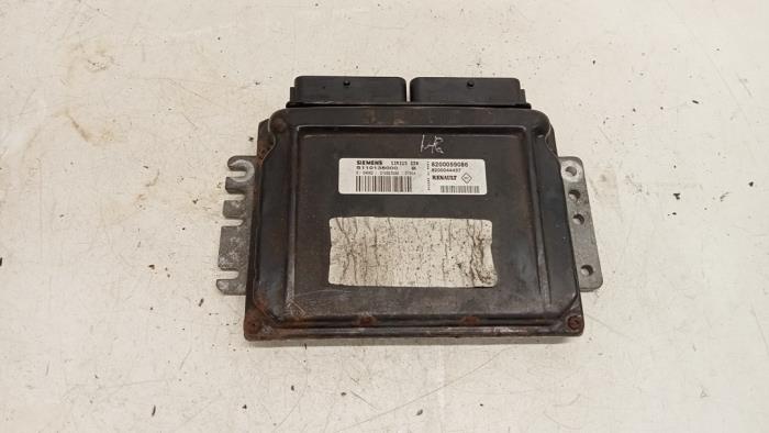 Used Engine management computer Renault Scénic I (JA) 1.6 16V Price € 45,00 Margin scheme offered by Hans Auto Onderdelen