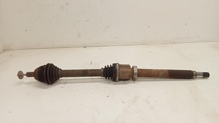 Gebrauchte Antriebswelle rechts vorne Volvo C30 (EK/MK) 1.6 D 16V Preis € 35,00 Margenregelung angeboten von Hans Auto Onderdelen